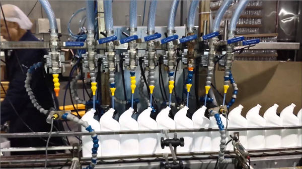 Helautomatisk toalettrensare Blekmaskin Linjär påfyllningsmaskin