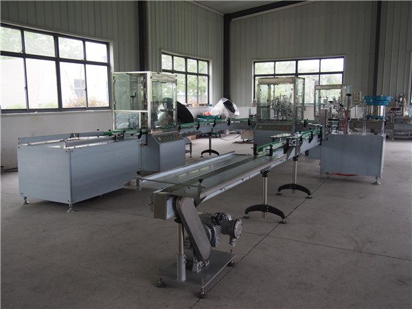 Automatisk schampo-fyllning och kapningslinje