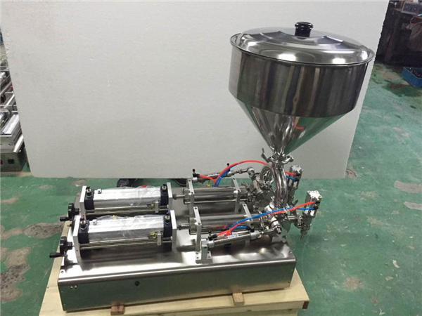 Mycket använda dubbla huvuden jordgubbssyltpåfyllningsmaskin 